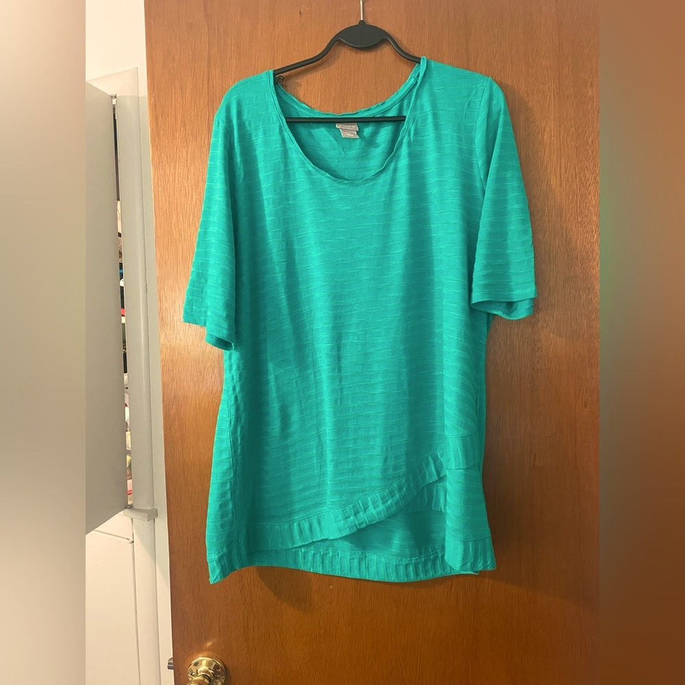 Women’s Chico’s T-shirt